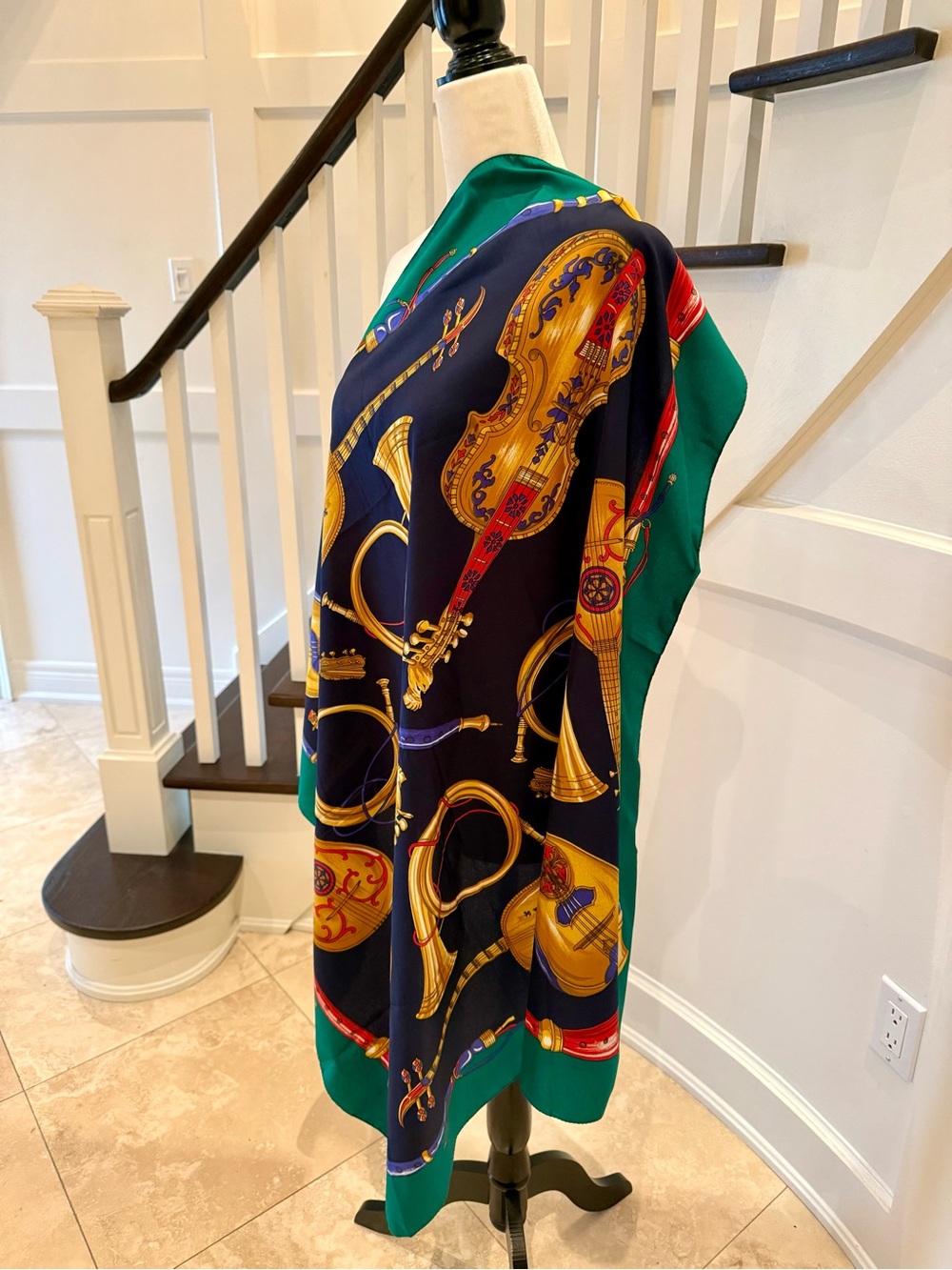 Musical Instrument Scarf, Made In Italy - Picture 6 of 7